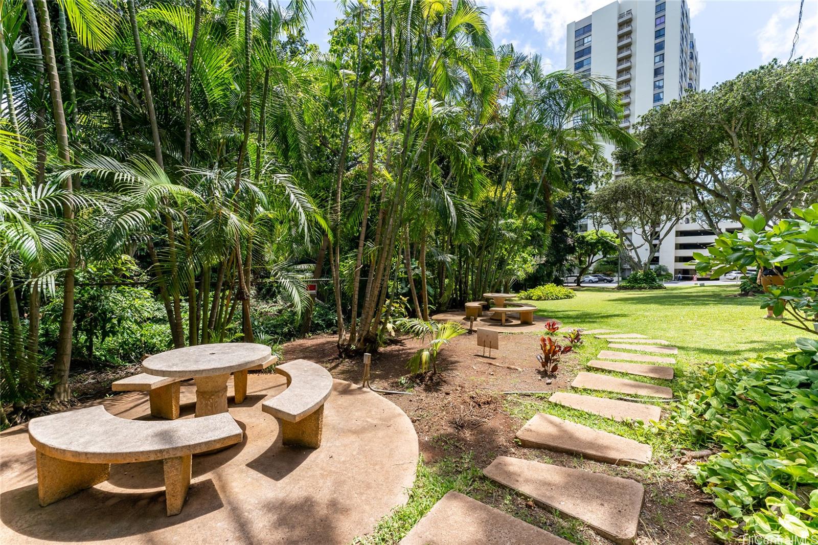 2101 Nuuanu Avenue  Unit I-1503