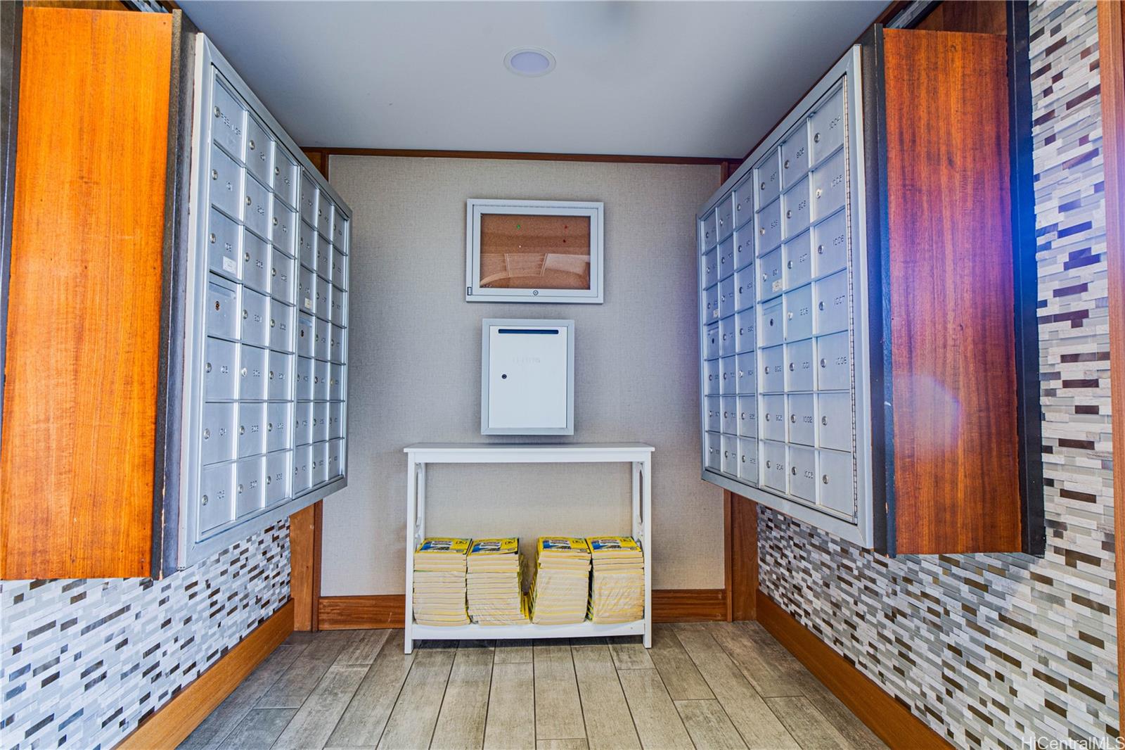 509 University Avenue  Unit 908