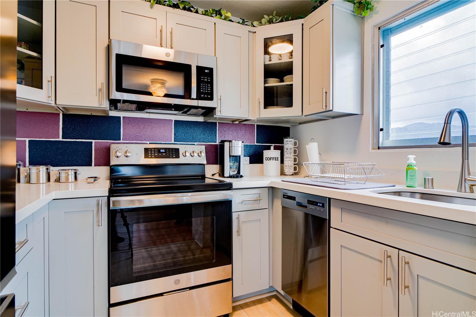 509 University Avenue  Unit 908