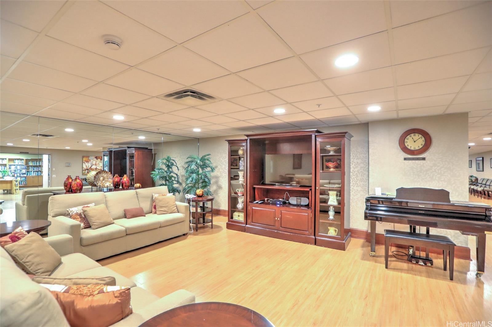 1314 Kalakaua Avenue  Unit 610