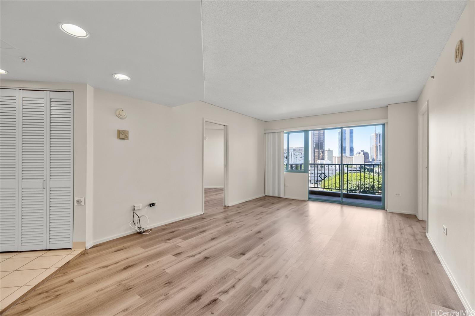 1314 Kalakaua Avenue  Unit 610