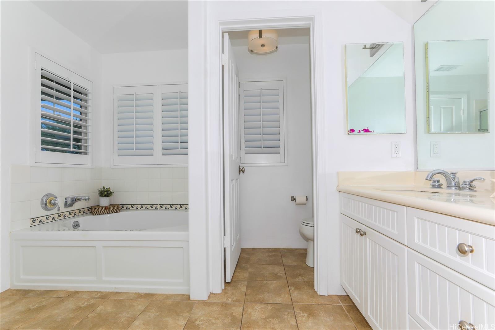 91-2079 Kaioli Street  Unit 1104