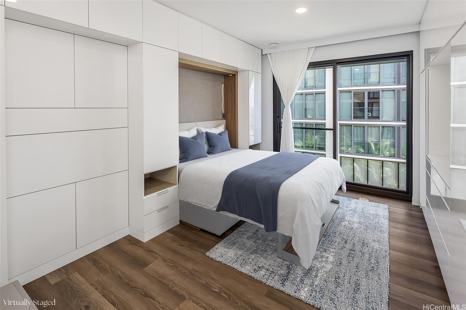 987 Queen Street  Unit 525