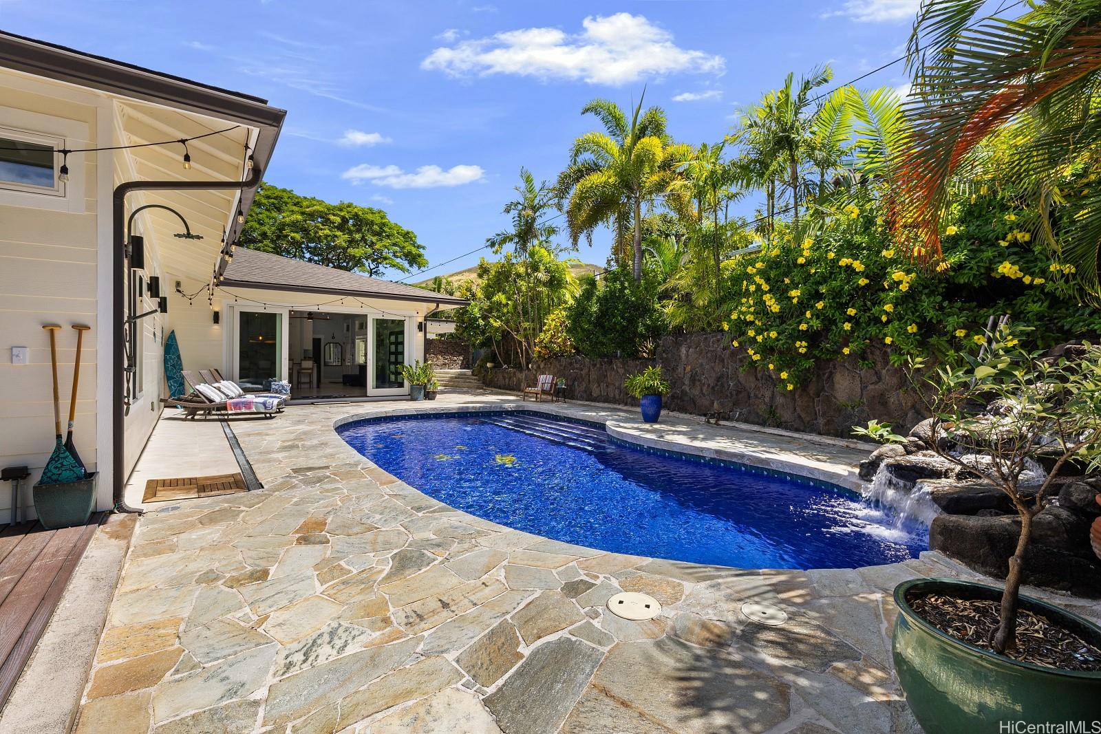344 Lama Place