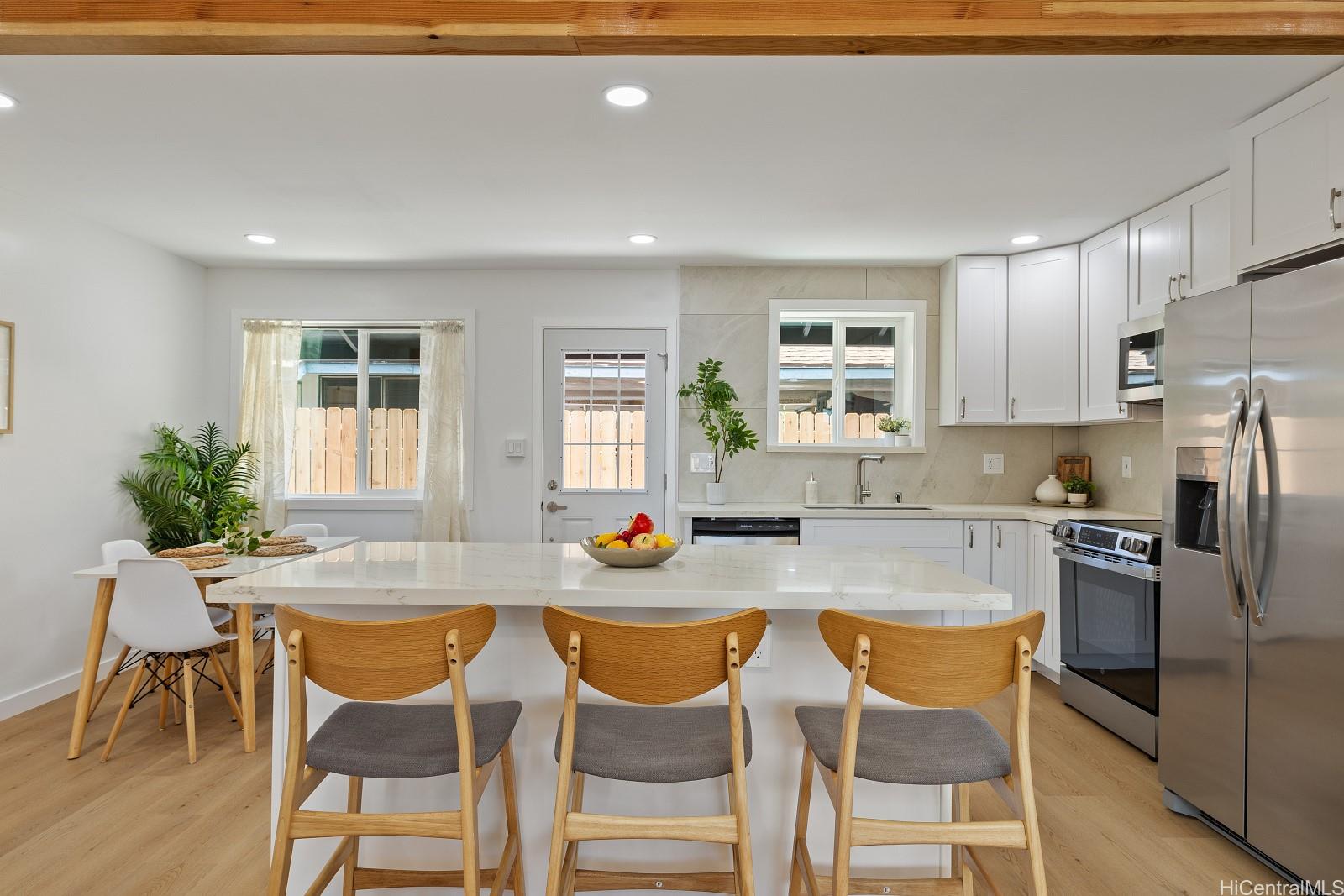 Photo 5 of 25