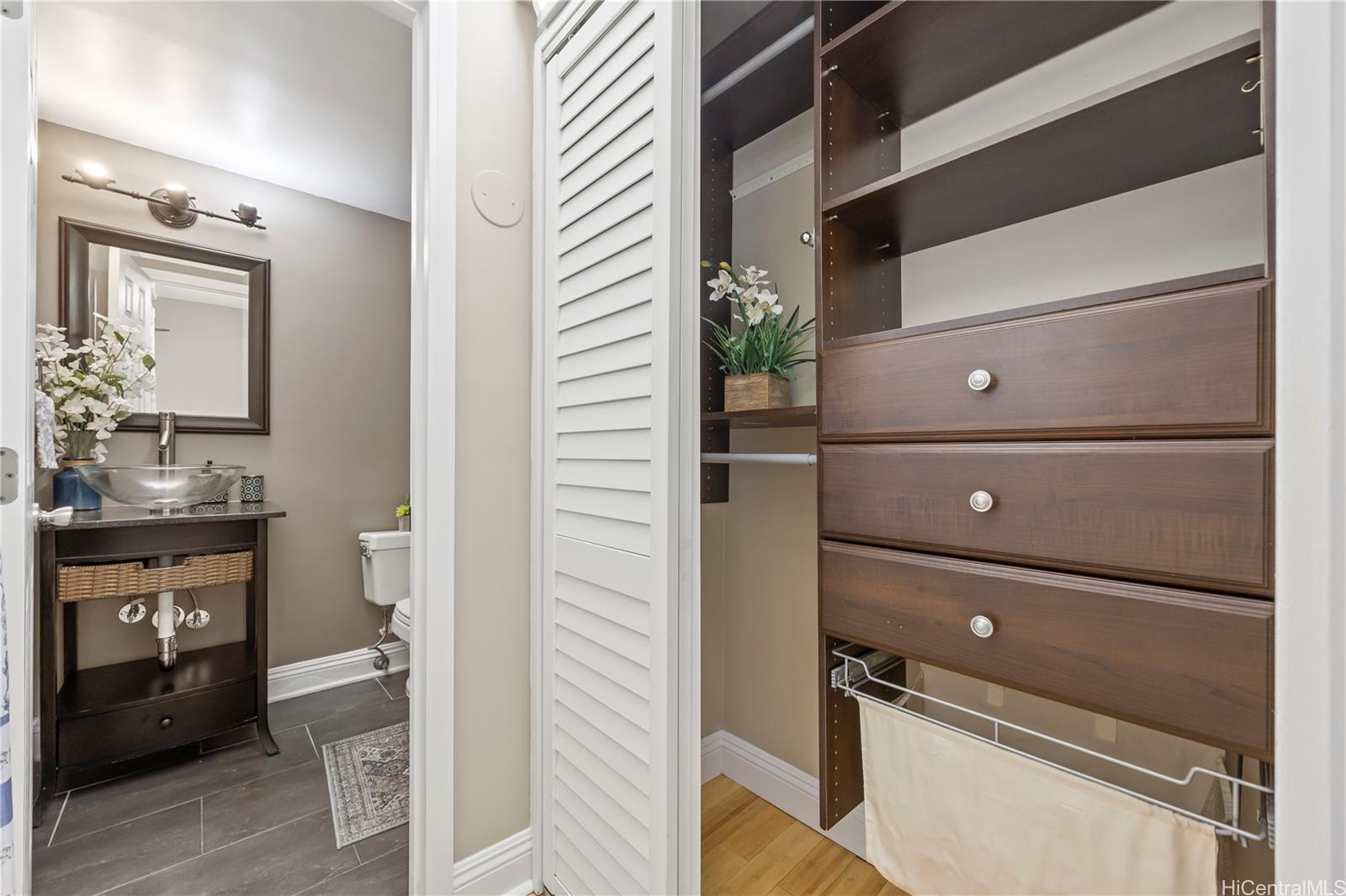 2333 Kapiolani Boulevard  Unit 3106