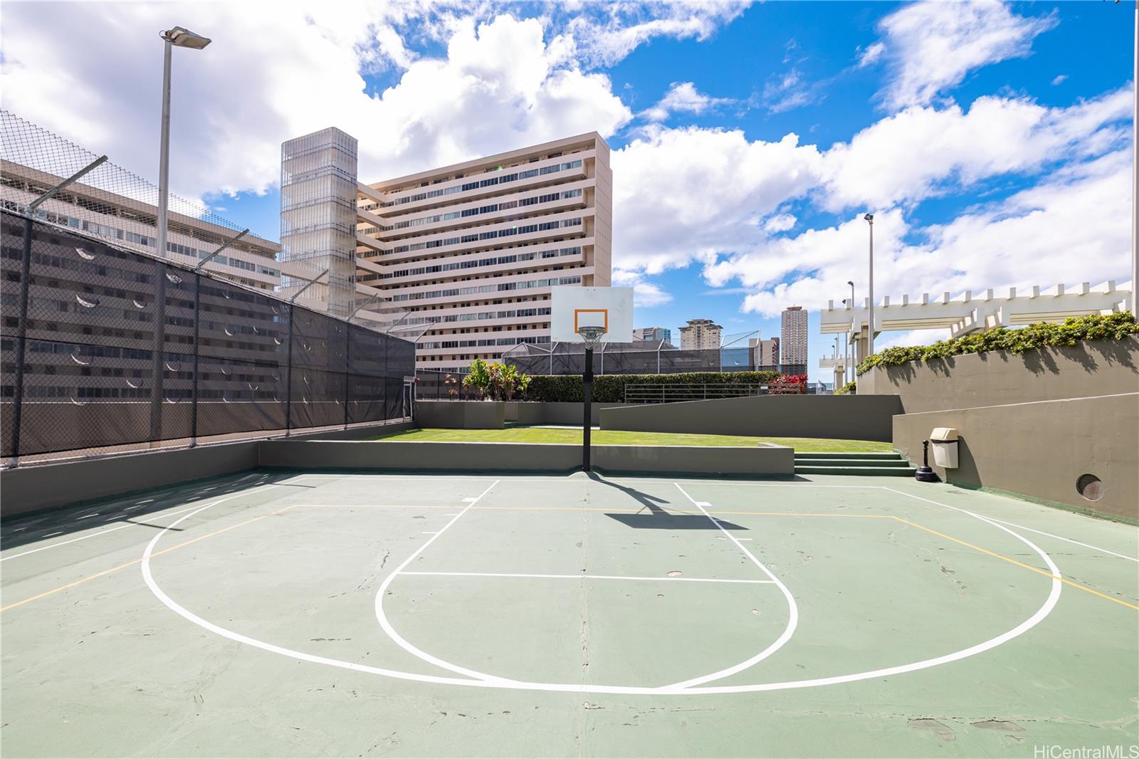 2333 Kapiolani Boulevard  Unit 3106