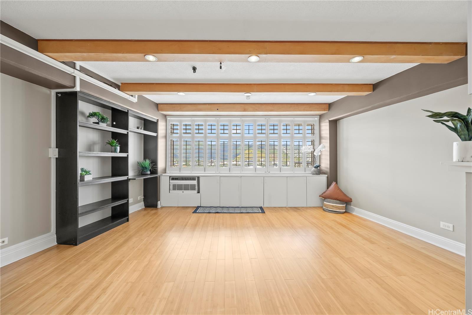 2333 Kapiolani Boulevard  Unit 3106