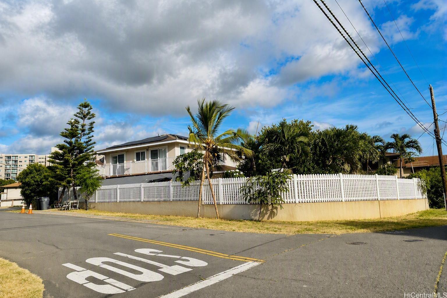94-1035 Kahuailani Street