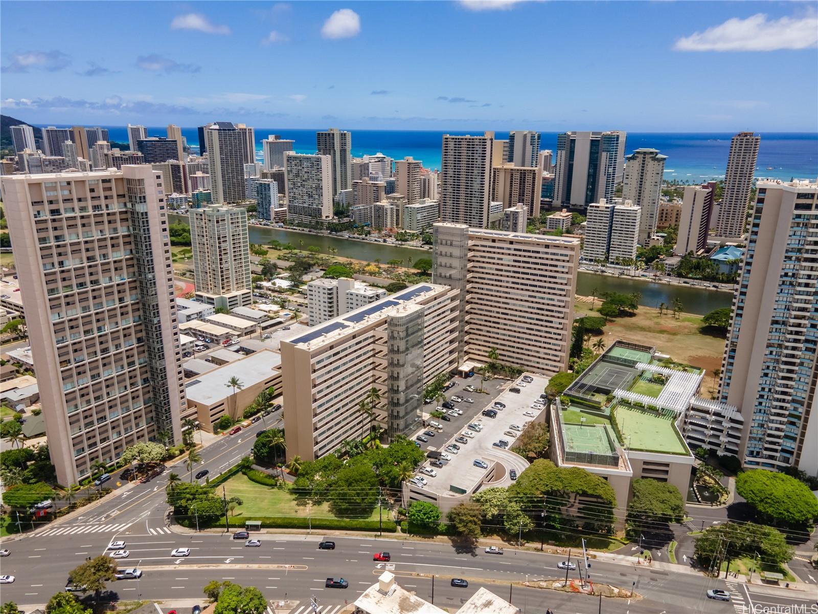 500 University Avenue  Unit 2204