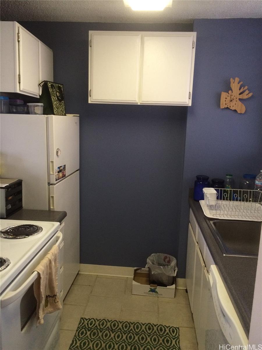 Photo 2 of 10
