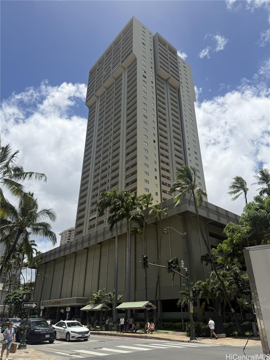 2240 Kuhio Avenue 1006