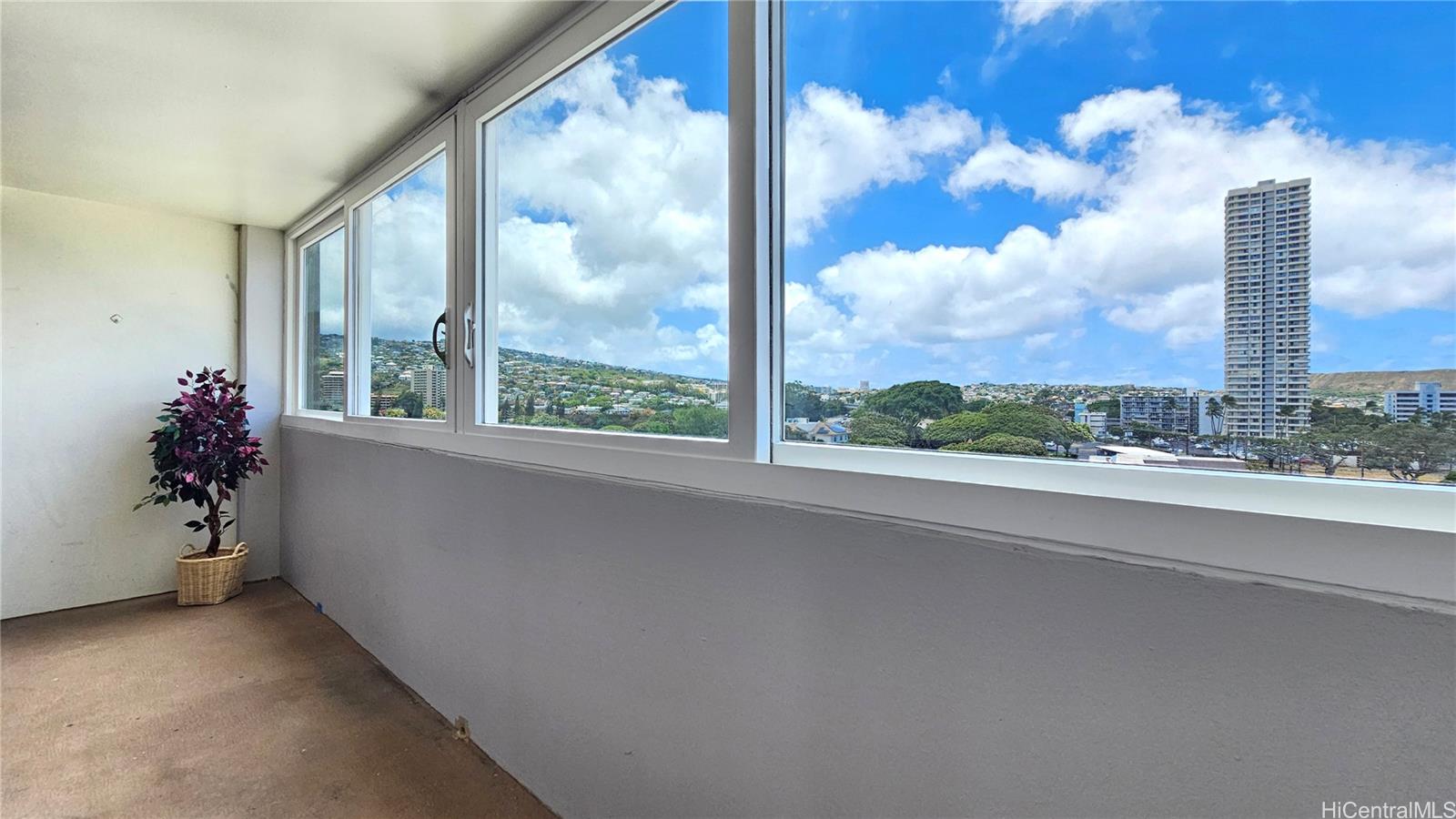 1025 Kalo Place  Unit 1004