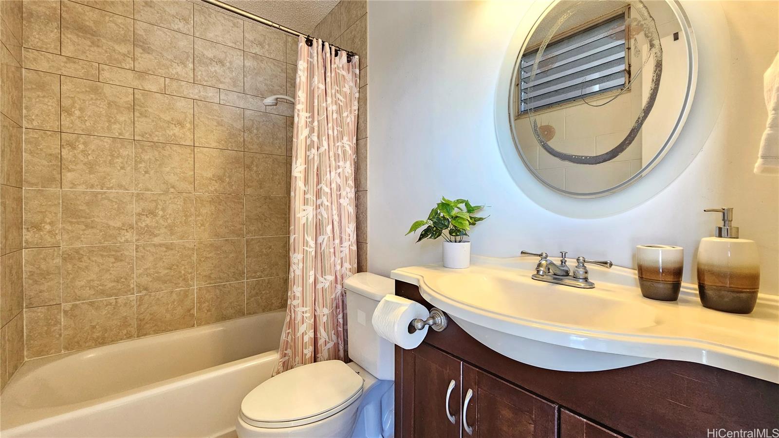 1025 Kalo Place  Unit 1004