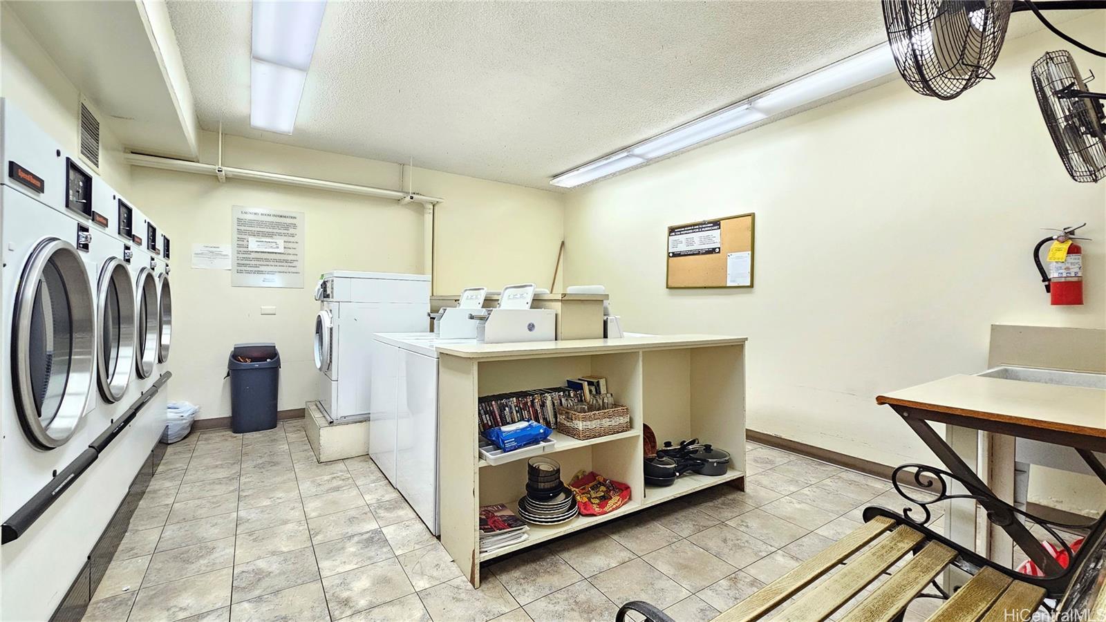 1025 Kalo Place  Unit 1004