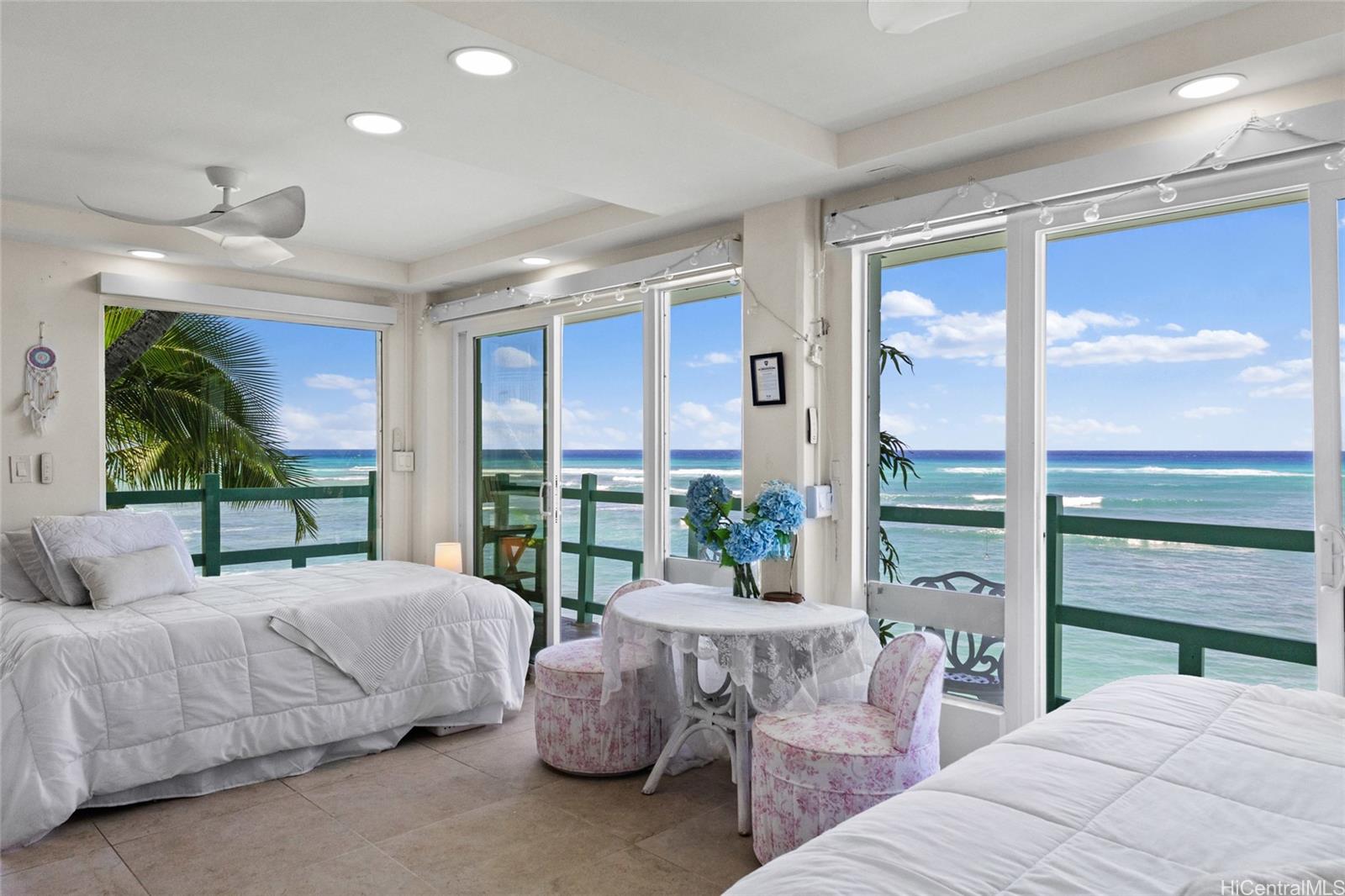 2957 Kalakaua Avenue  Unit 318