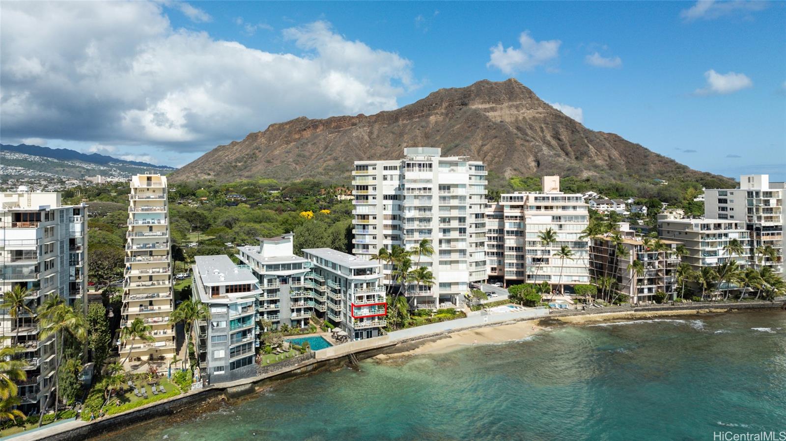 2957 Kalakaua Avenue  Unit 318