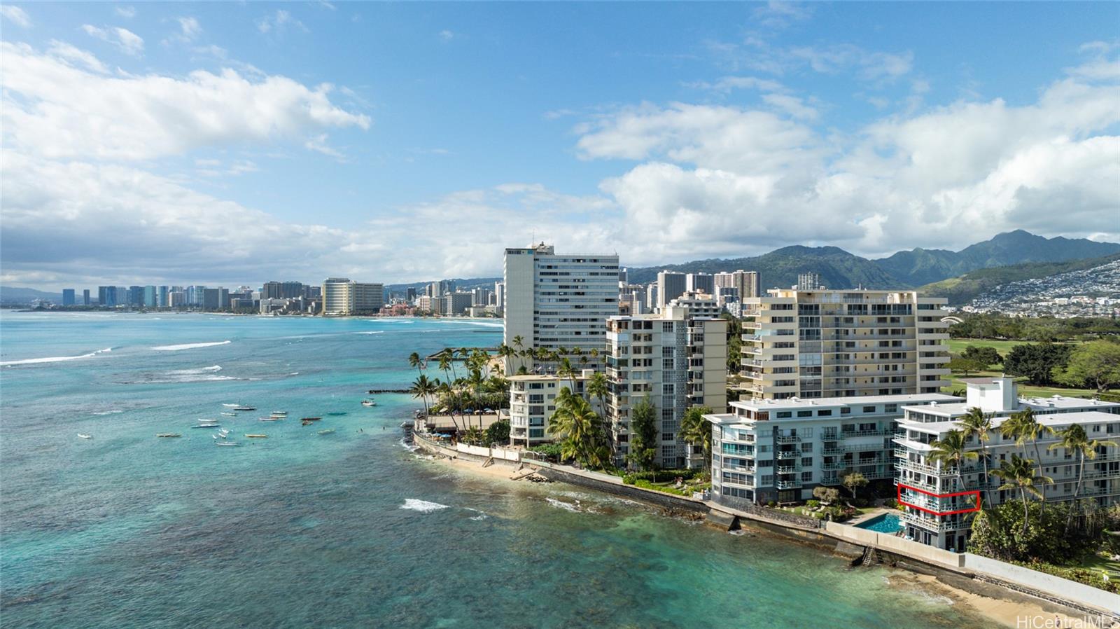 2957 Kalakaua Avenue  Unit 318