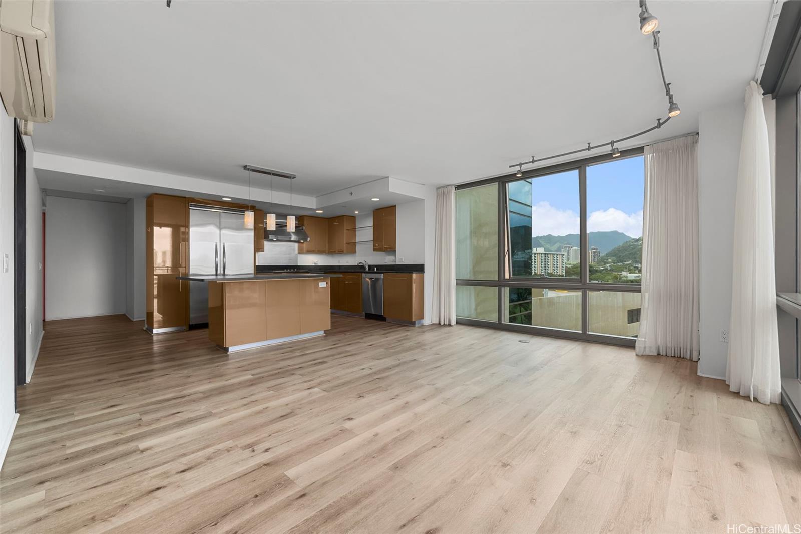 1200 Queen Emma Street  Unit 812