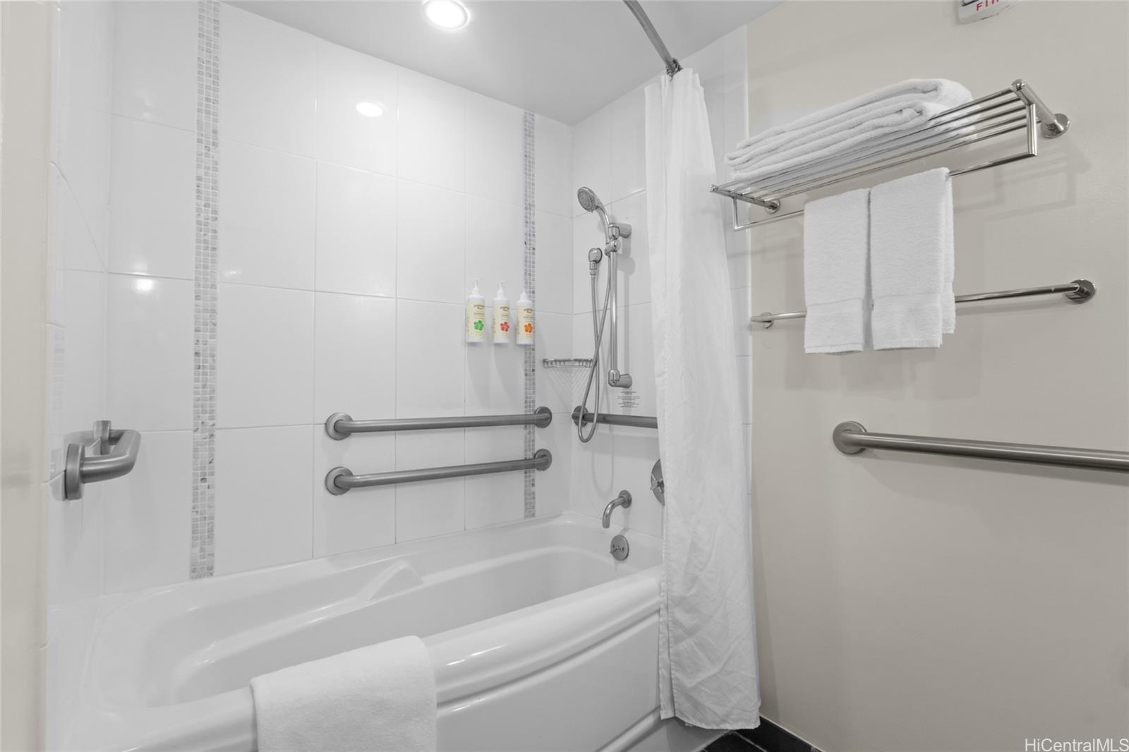 410 Atkinson Drive  Unit 811
