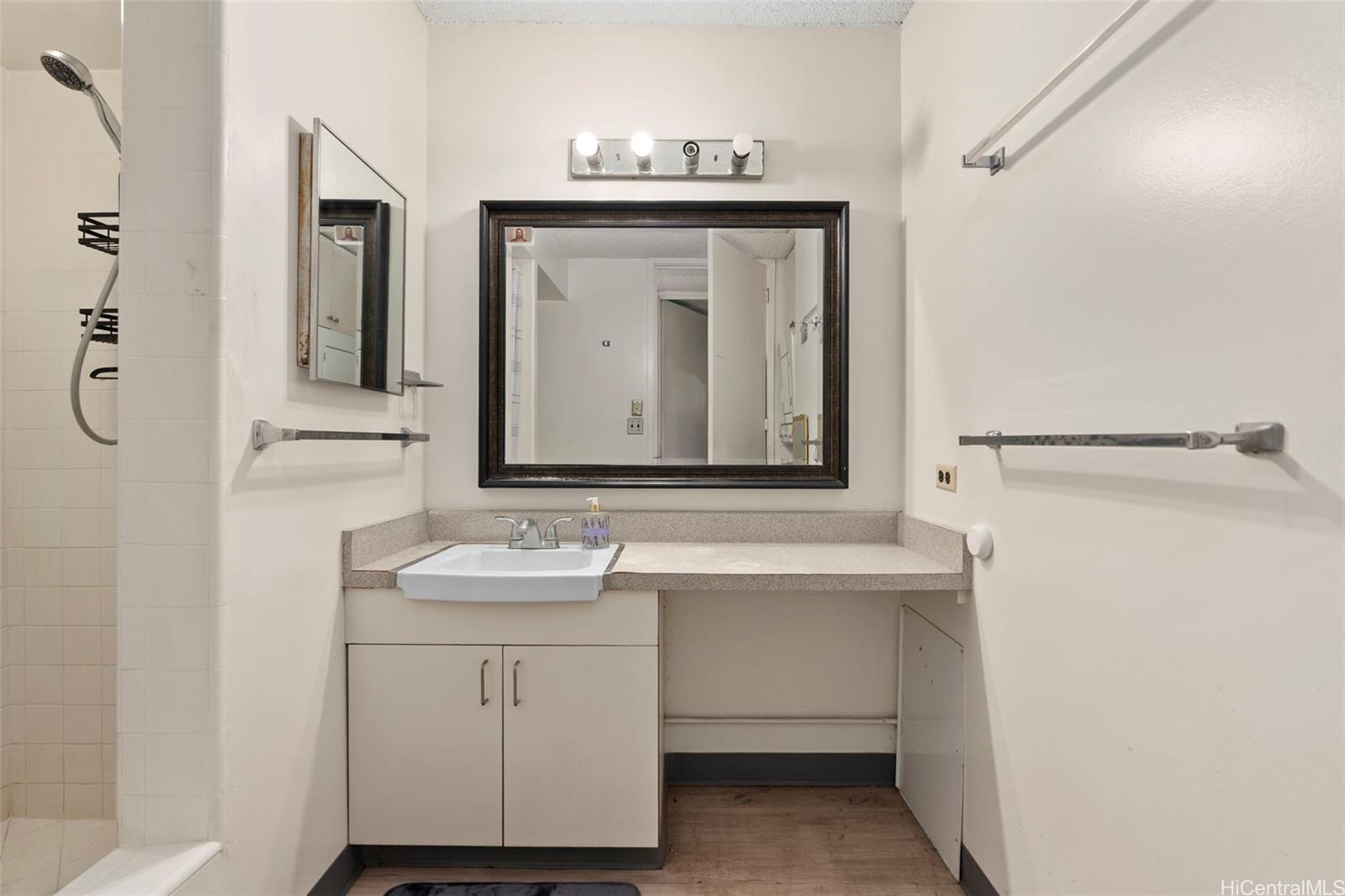 620 Mccully Street  Unit 308