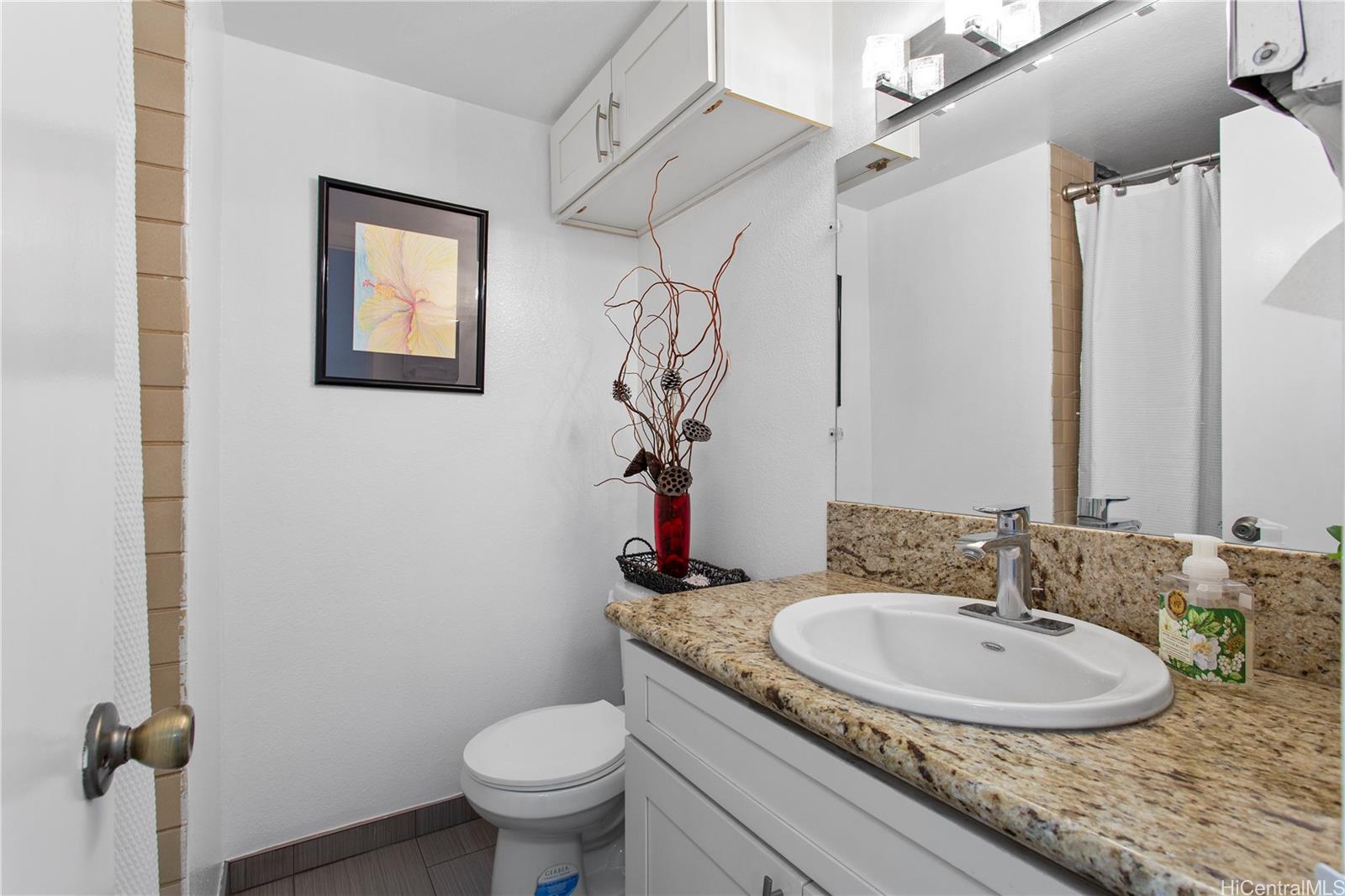 465 Kapahulu Avenue  Unit 2B