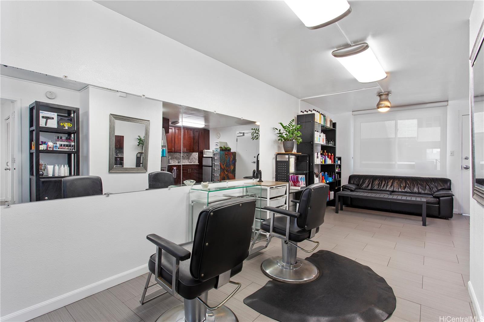 465 Kapahulu Avenue  Unit 2B