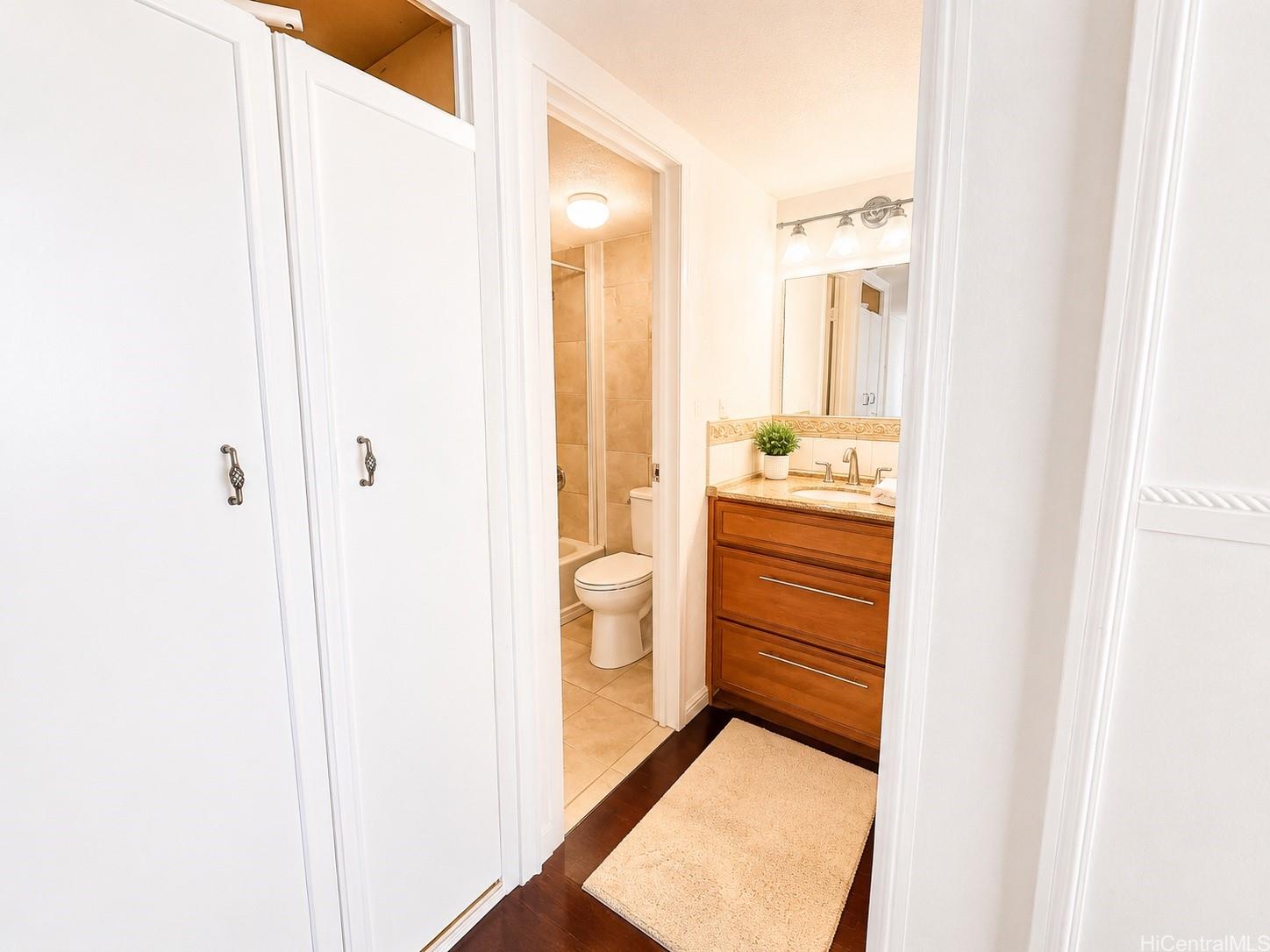 1920 Ala Moana Boulevard  Unit 802