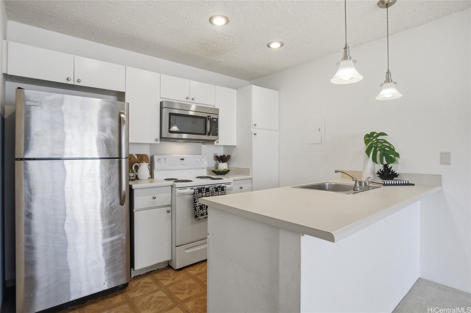 94-1097 Paawalu Street  Unit U5