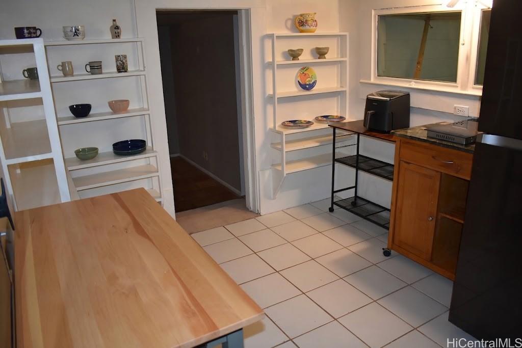Photo 17 of 25