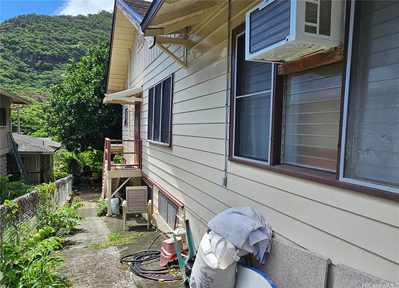 Photo 14 of 25