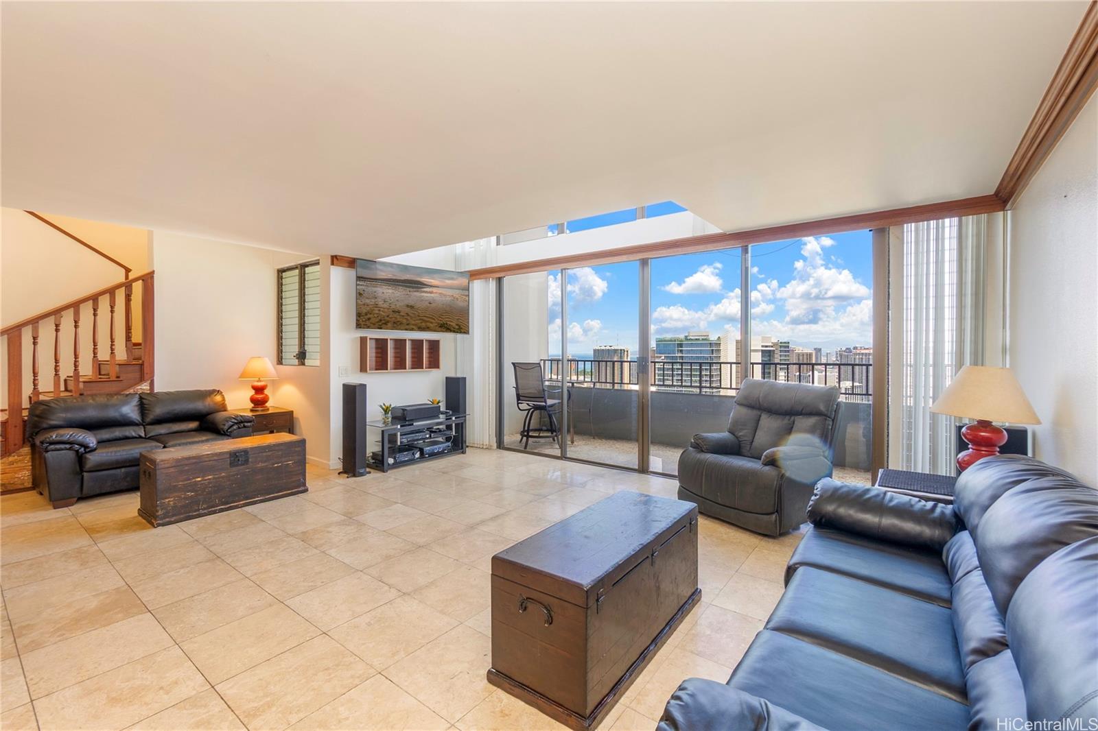 2240 Kuhio Avenue 3806