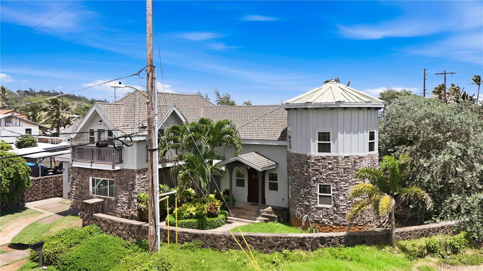 55-689 Wahinepee Street