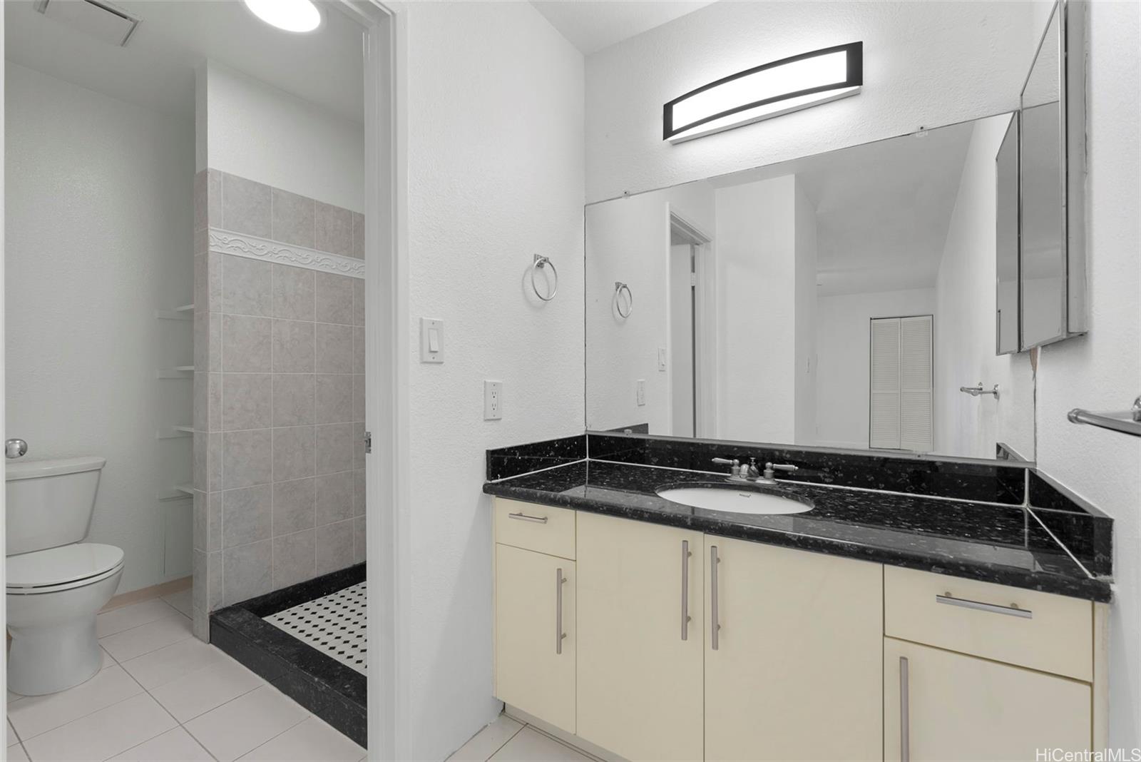 605 Mananai Place  Unit 25A
