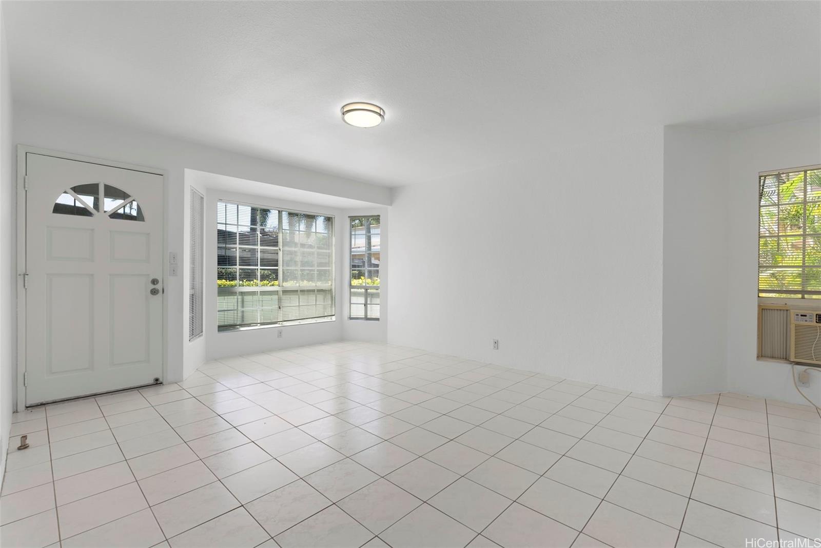 605 Mananai Place  Unit 25A
