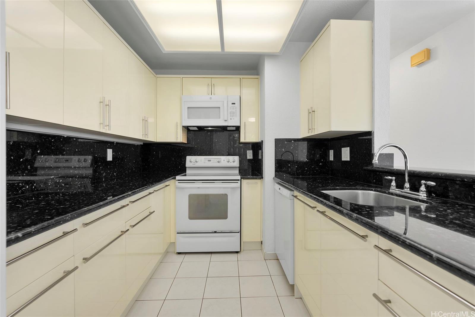 605 Mananai Place  Unit 25A