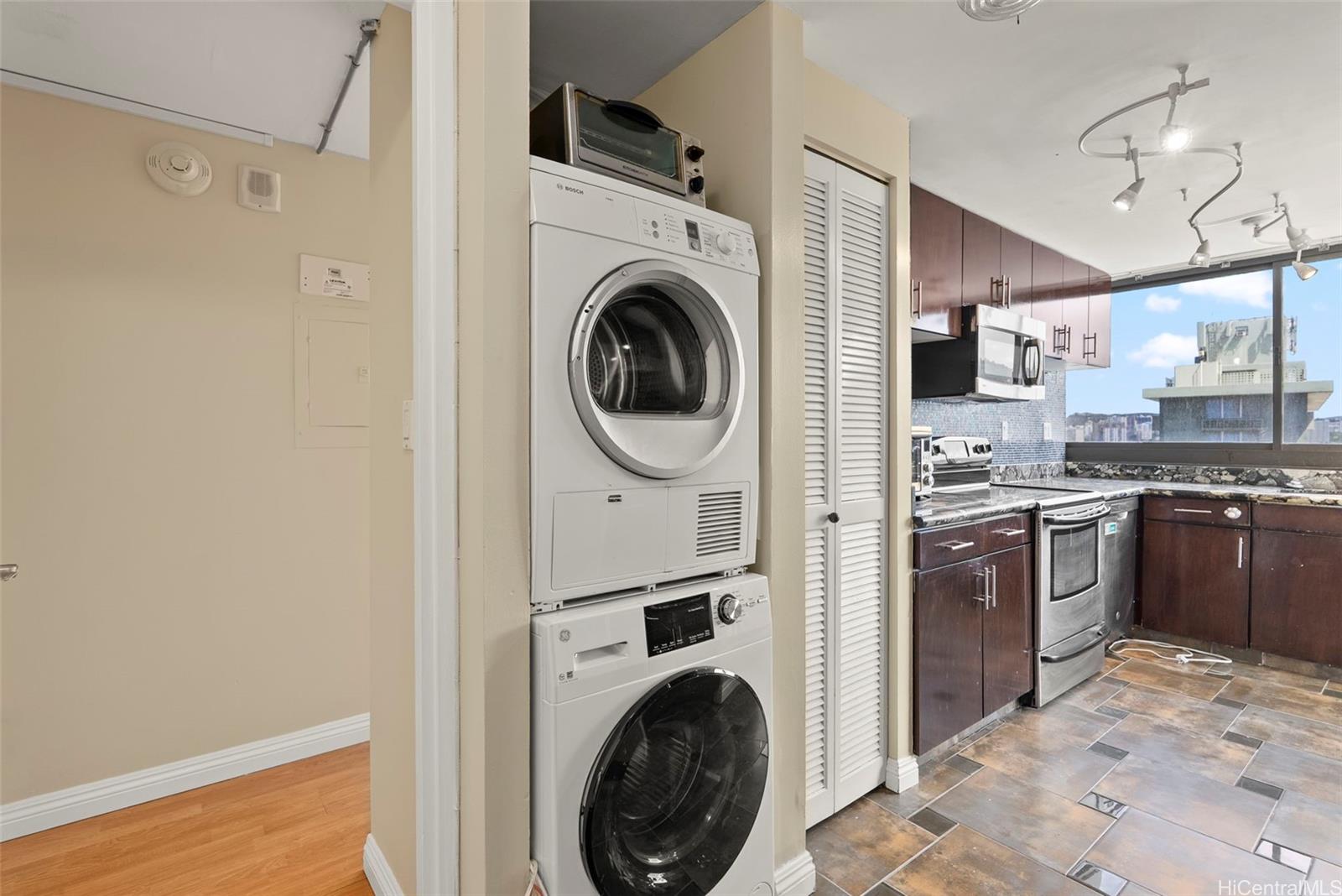 2724 Kahoaloha Lane  Unit 1207