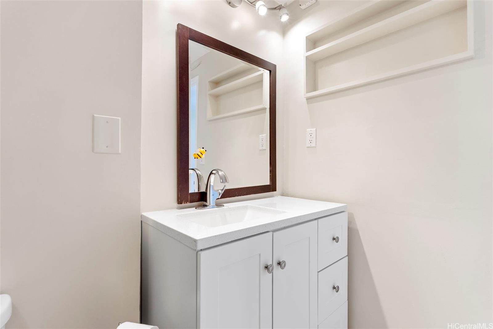 2724 Kahoaloha Lane  Unit 1207