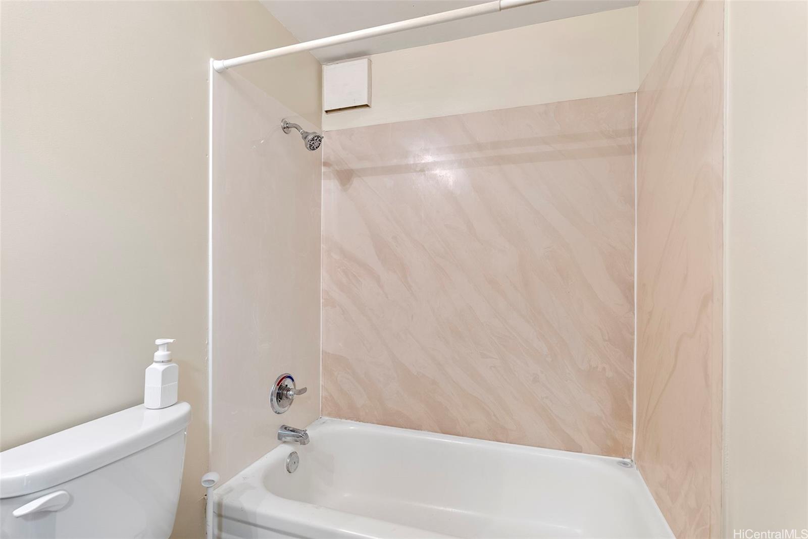 2724 Kahoaloha Lane  Unit 1207
