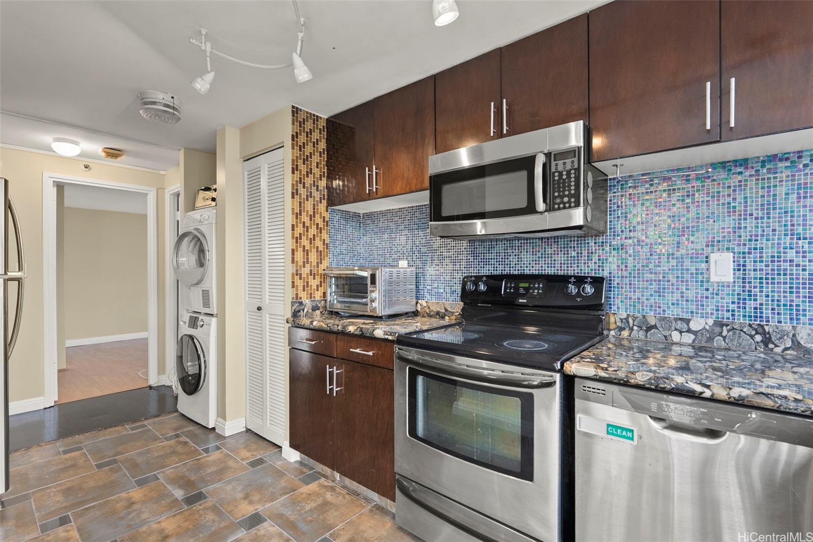 2724 Kahoaloha Lane  Unit 1207