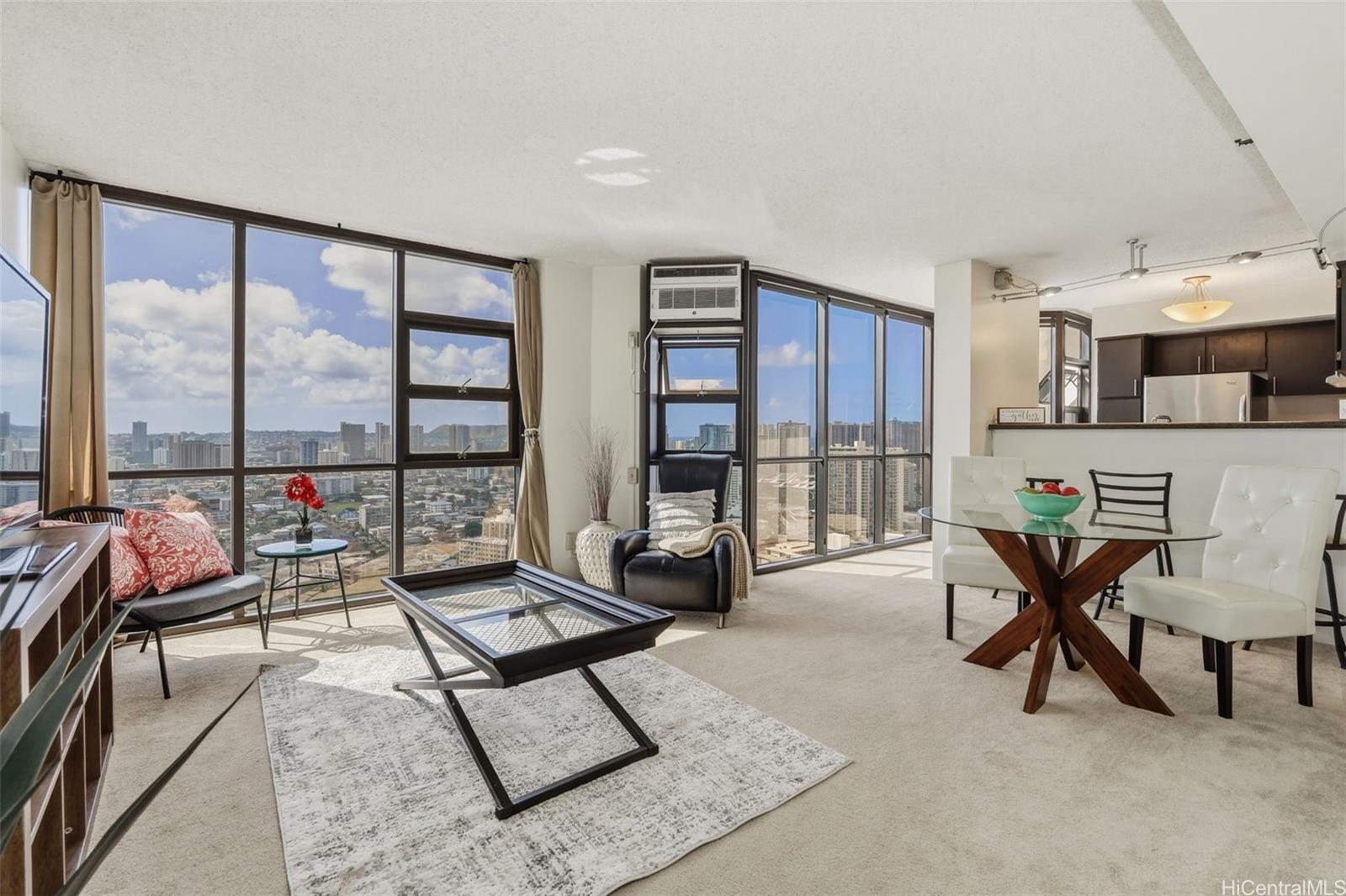 930 Kaheka Street 3205