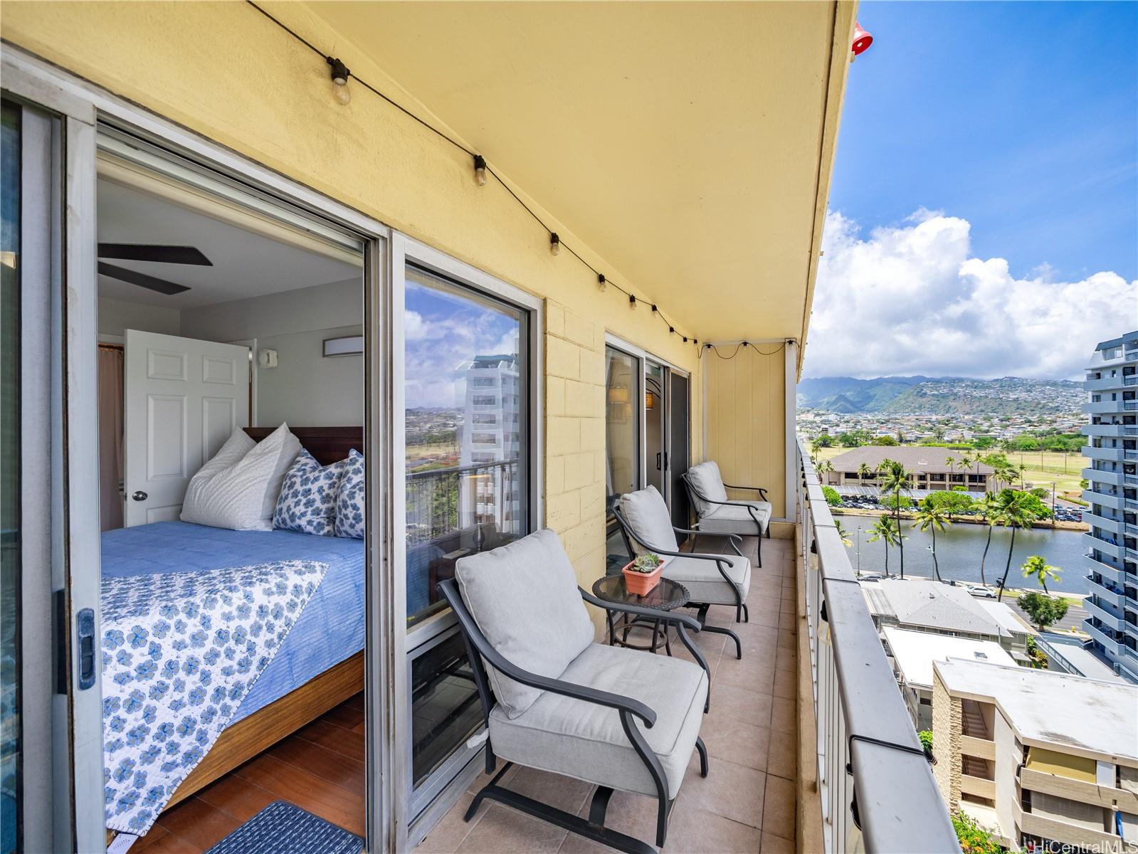 303 Liliuokalani Avenue  Unit 1104
