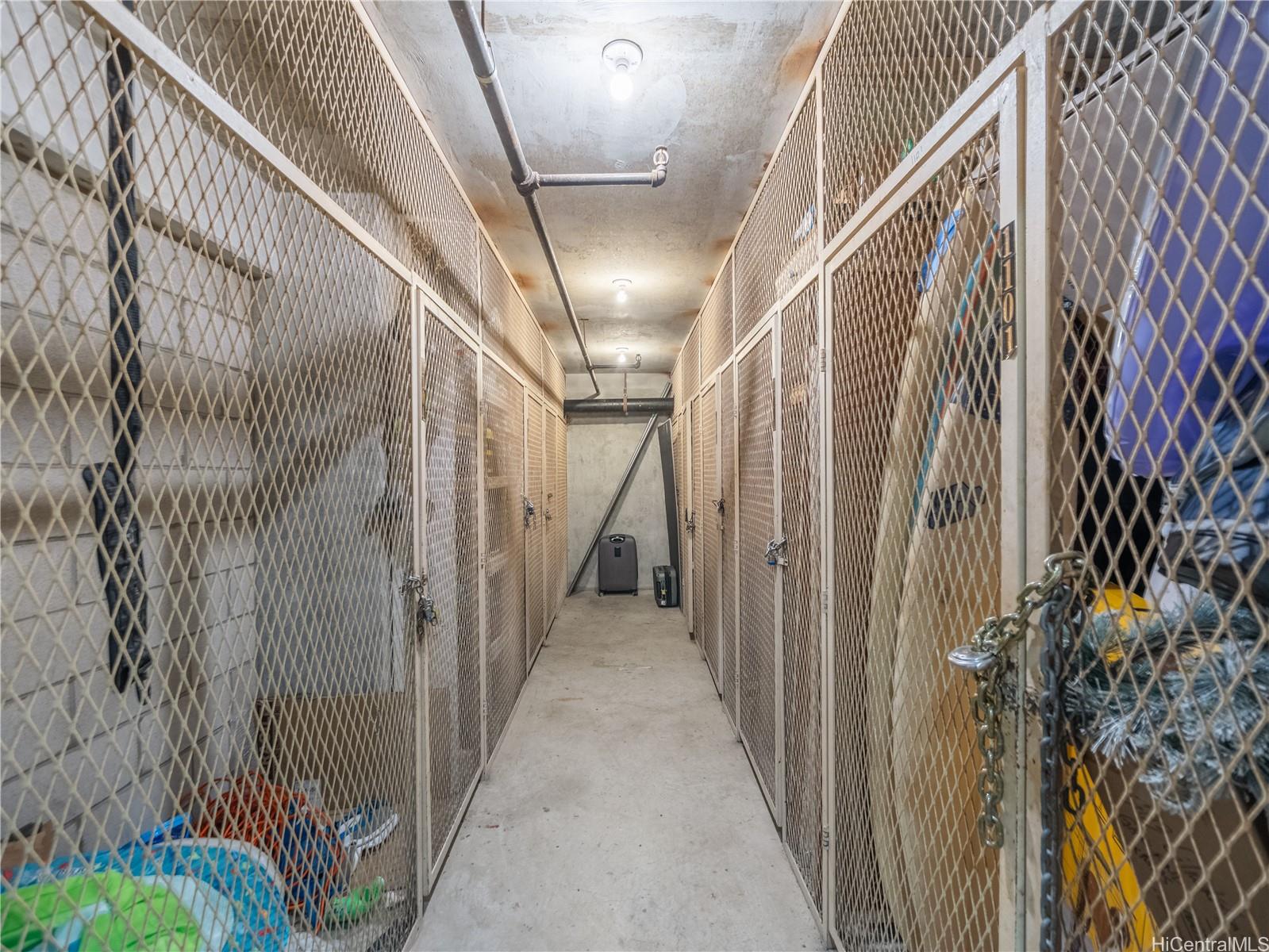 303 Liliuokalani Avenue  Unit 1104