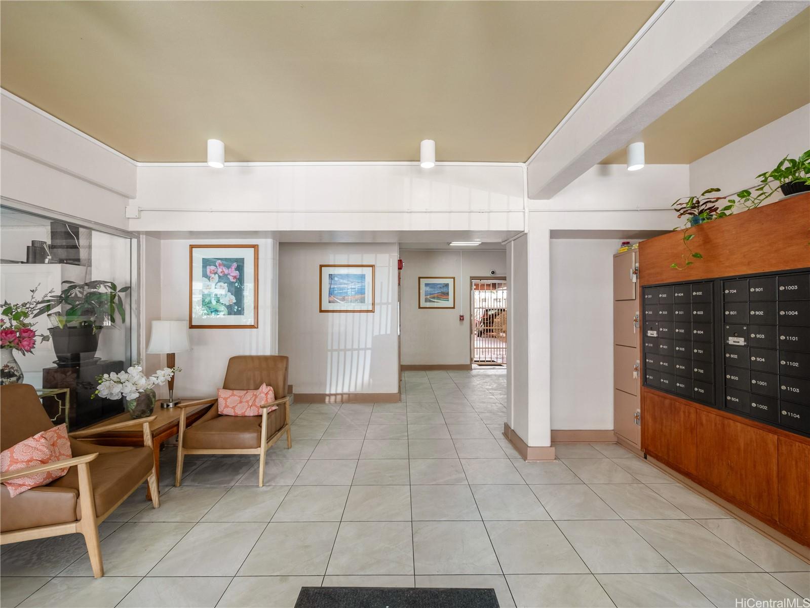 303 Liliuokalani Avenue  Unit 1104