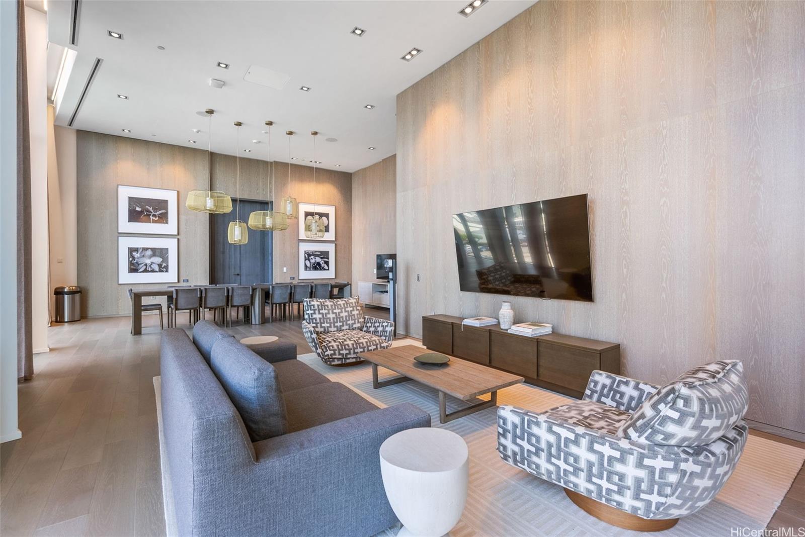 1000 Auahi Street  Unit 733