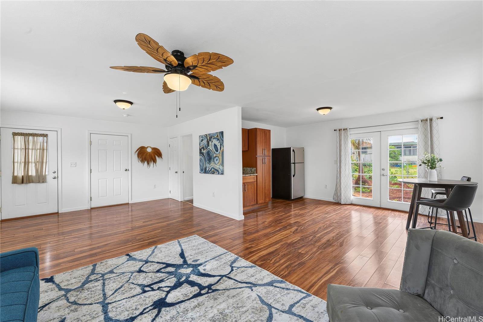 371 Mala Street