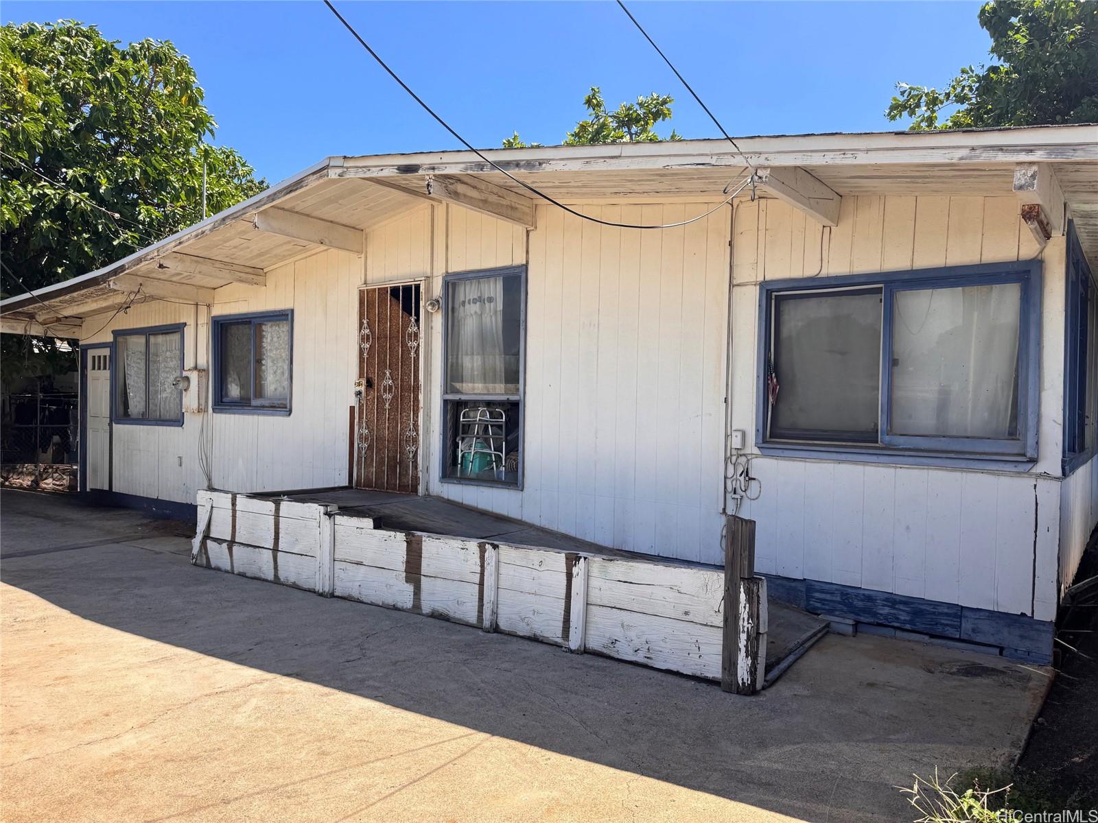 94-125 Pahu Street  Unit 7