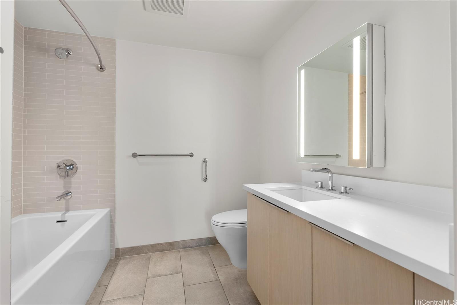 1001 Queen Street  Unit 2904