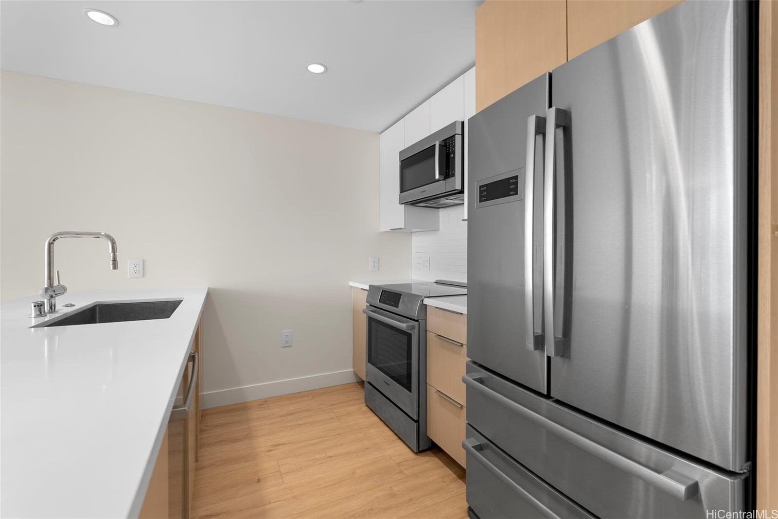 1001 Queen Street  Unit 2904