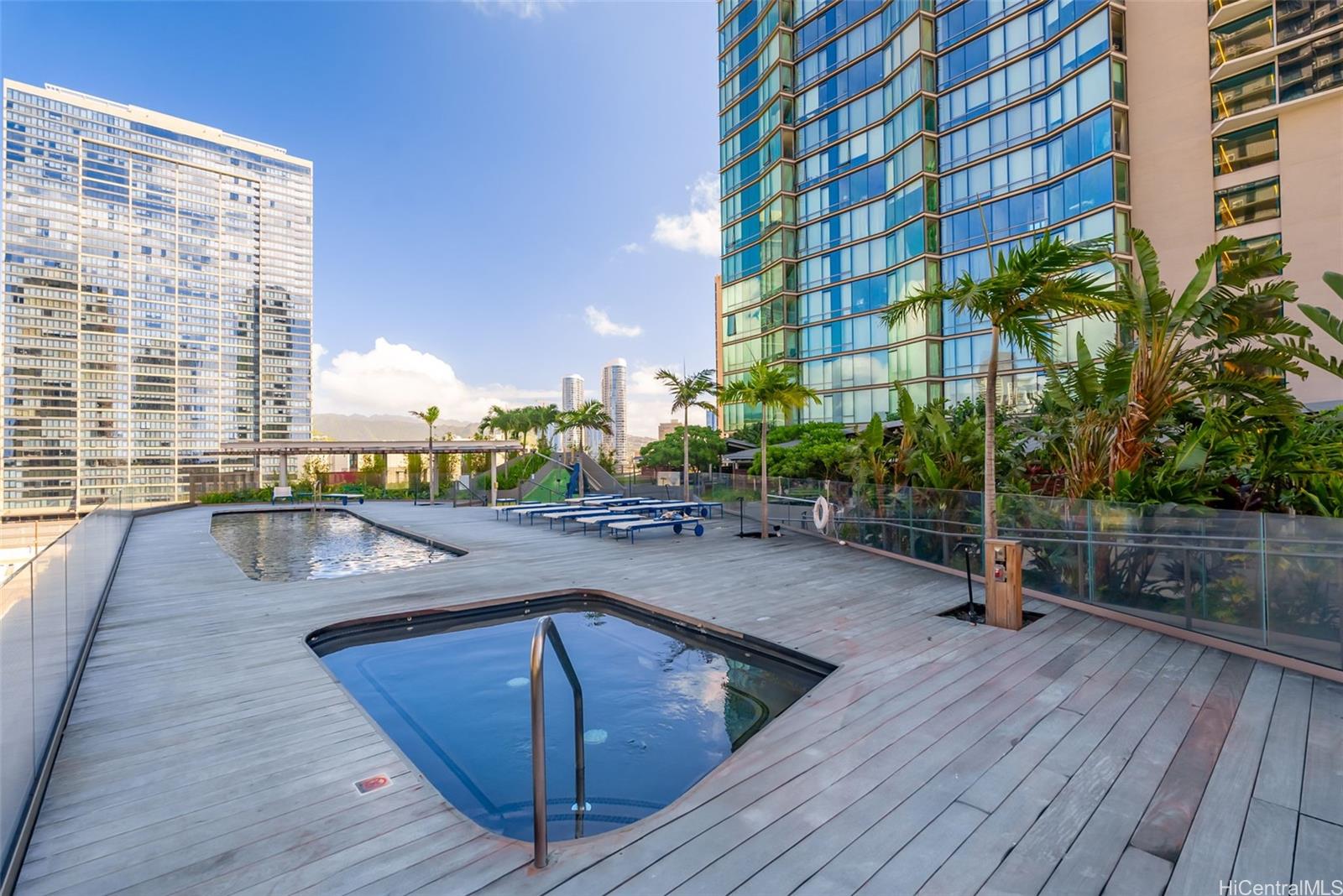 1001 Queen Street  Unit 2904